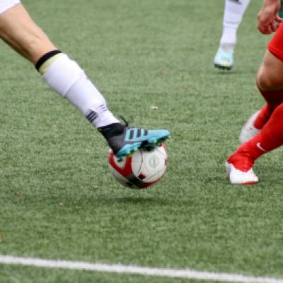 Kein Arbeitsunfall beim Firmenfußballturnier.